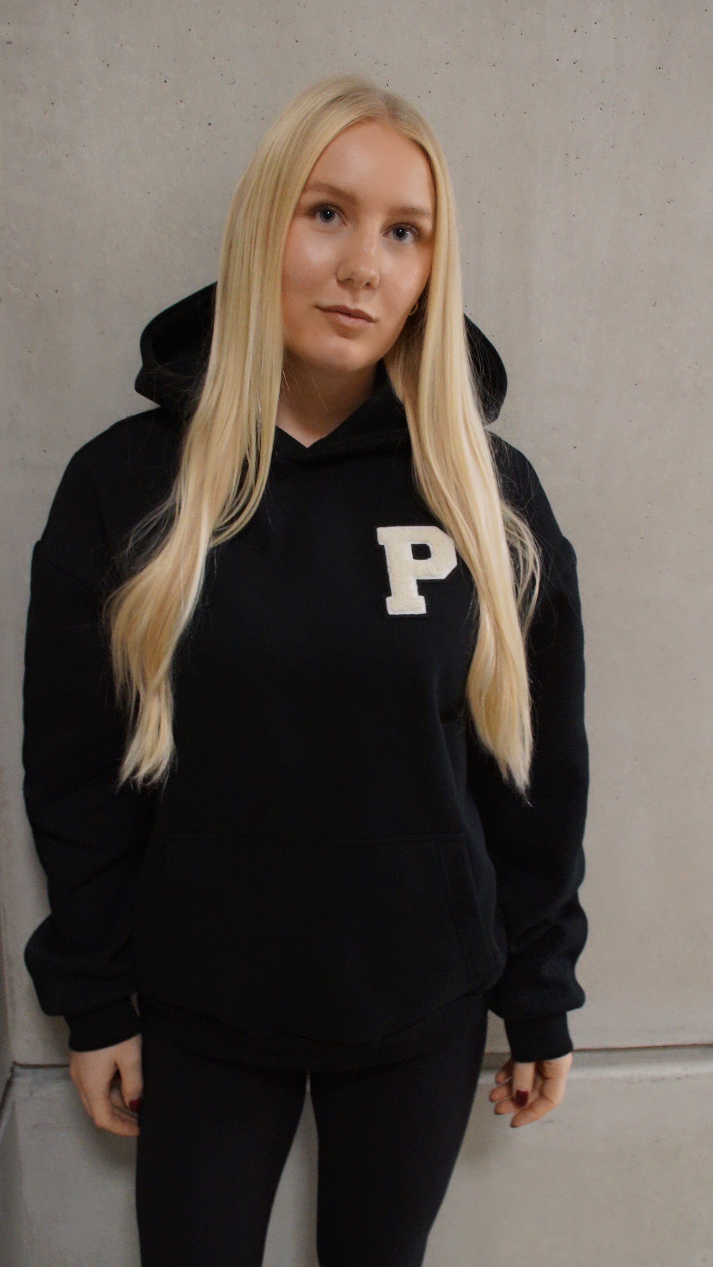 Patch Hoodie schwarz